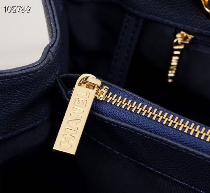 Ch**el shopping bags